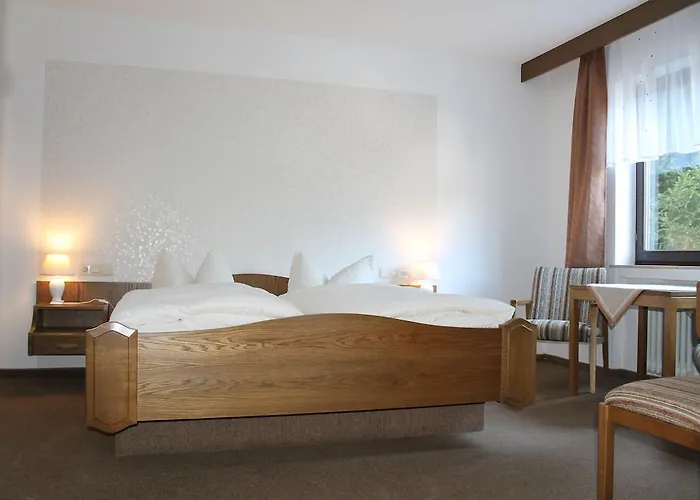 Schwarzwaldblick Konukevi 2*